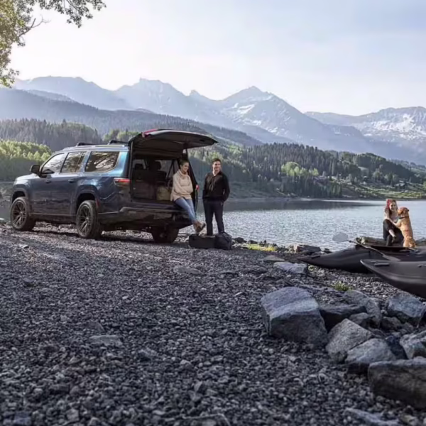 Jeep Grand Wagoneer